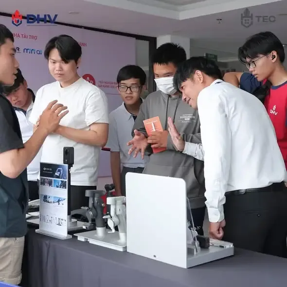 DHV - Trường Đại Học Hùng Vương TPHCM